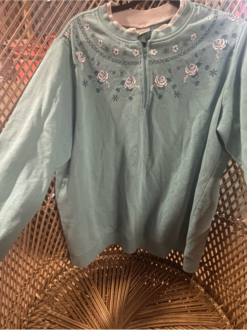 Women's Teal Floral Embroidered Pullover Sweatshirt Vintage!